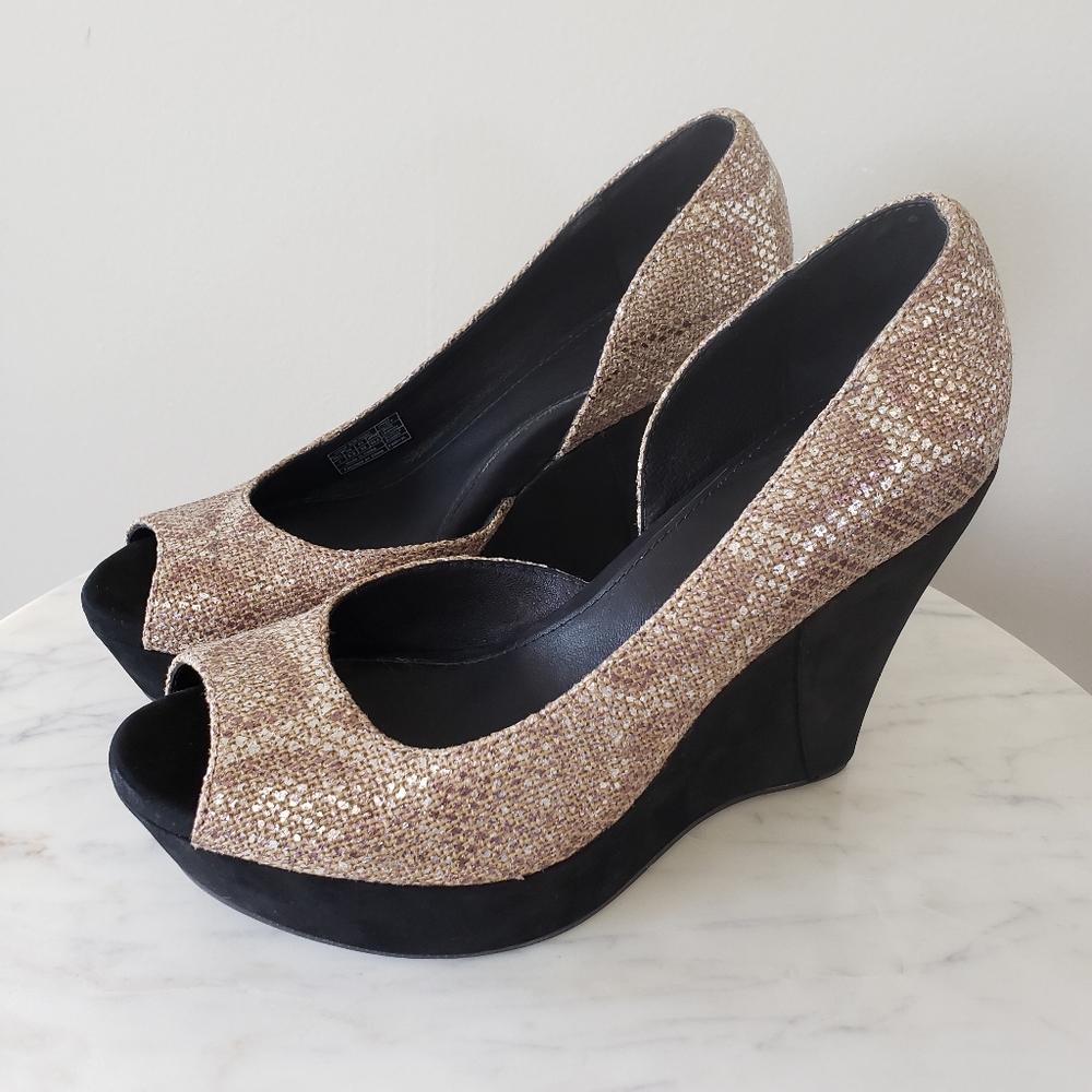 UGG Toura Metallic Snake Print Platform Wedge Peep Toe Heels Women's Siz…